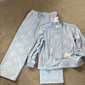 Cozy Blue Snowflake Women  Lounge Set Baby blue